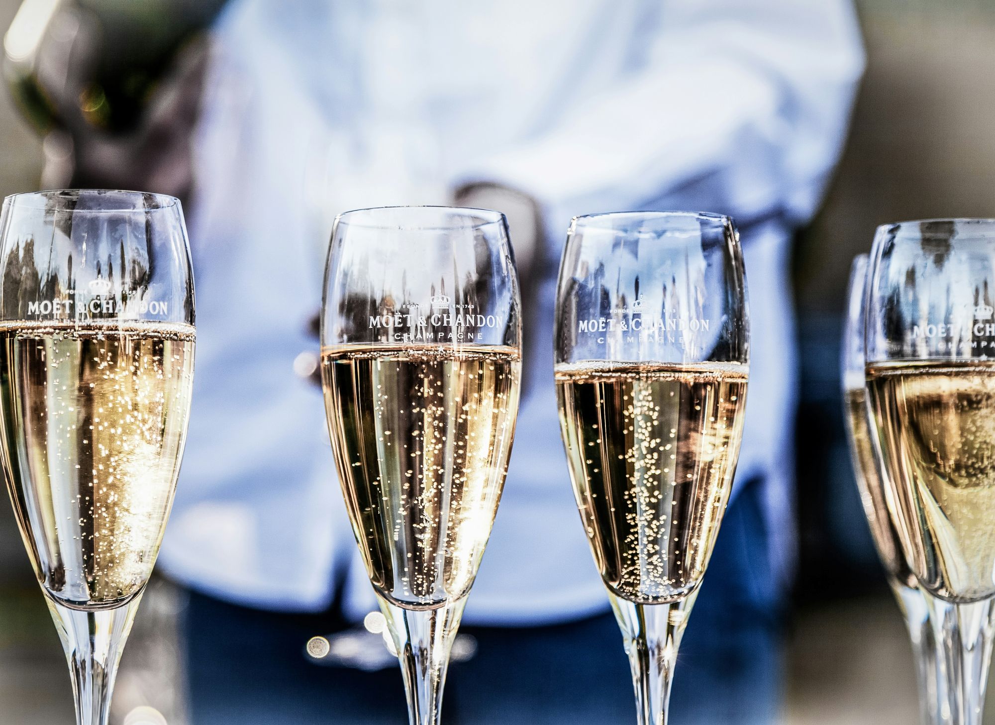 Best sparkling wine brands 2025
