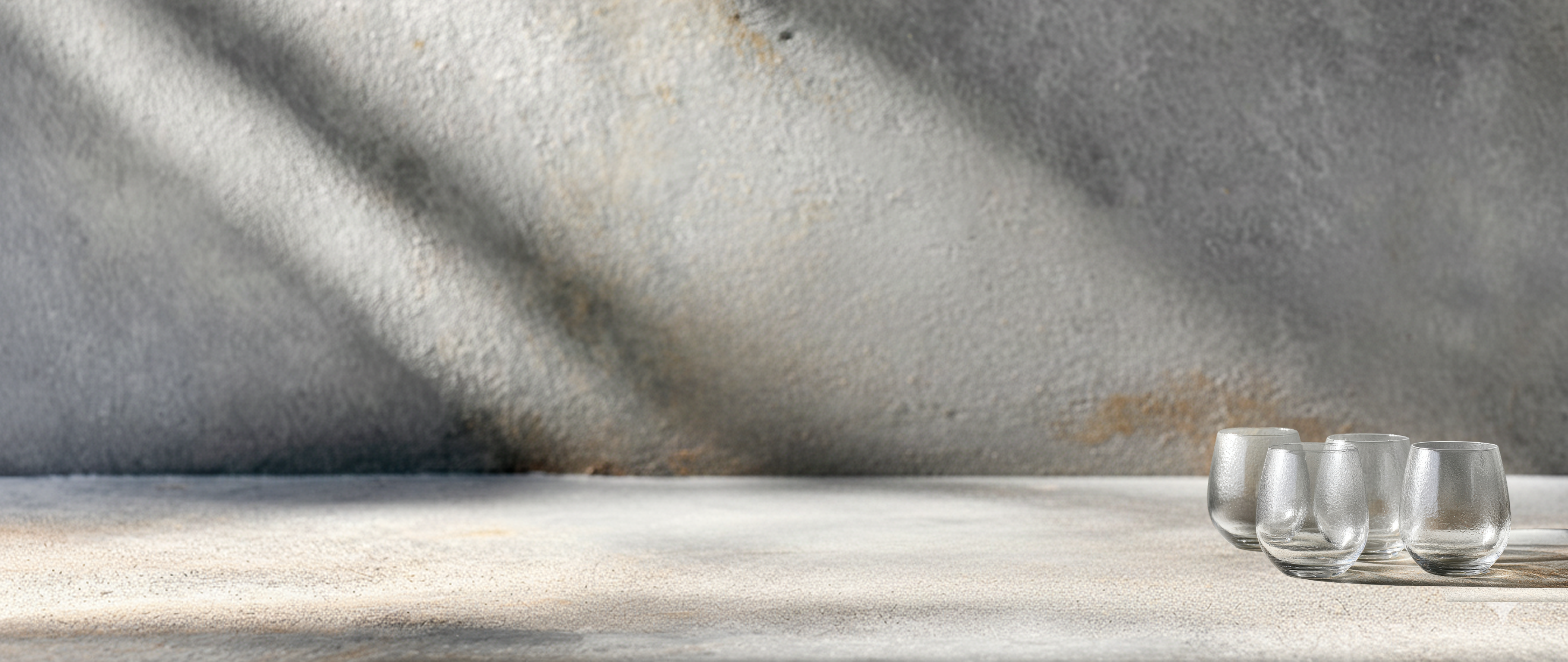 Stemless wine glasses