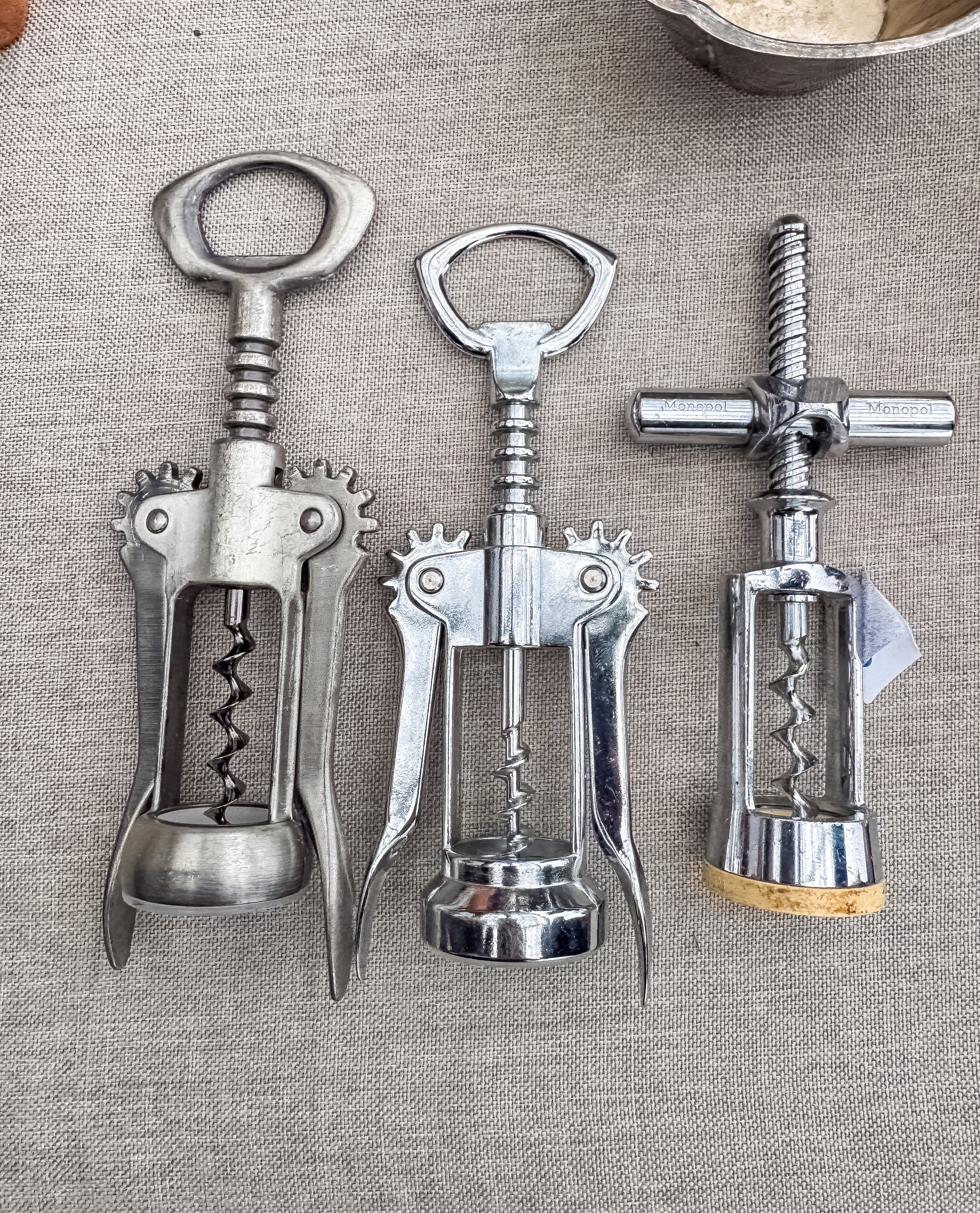types of wine opener and corkscrew